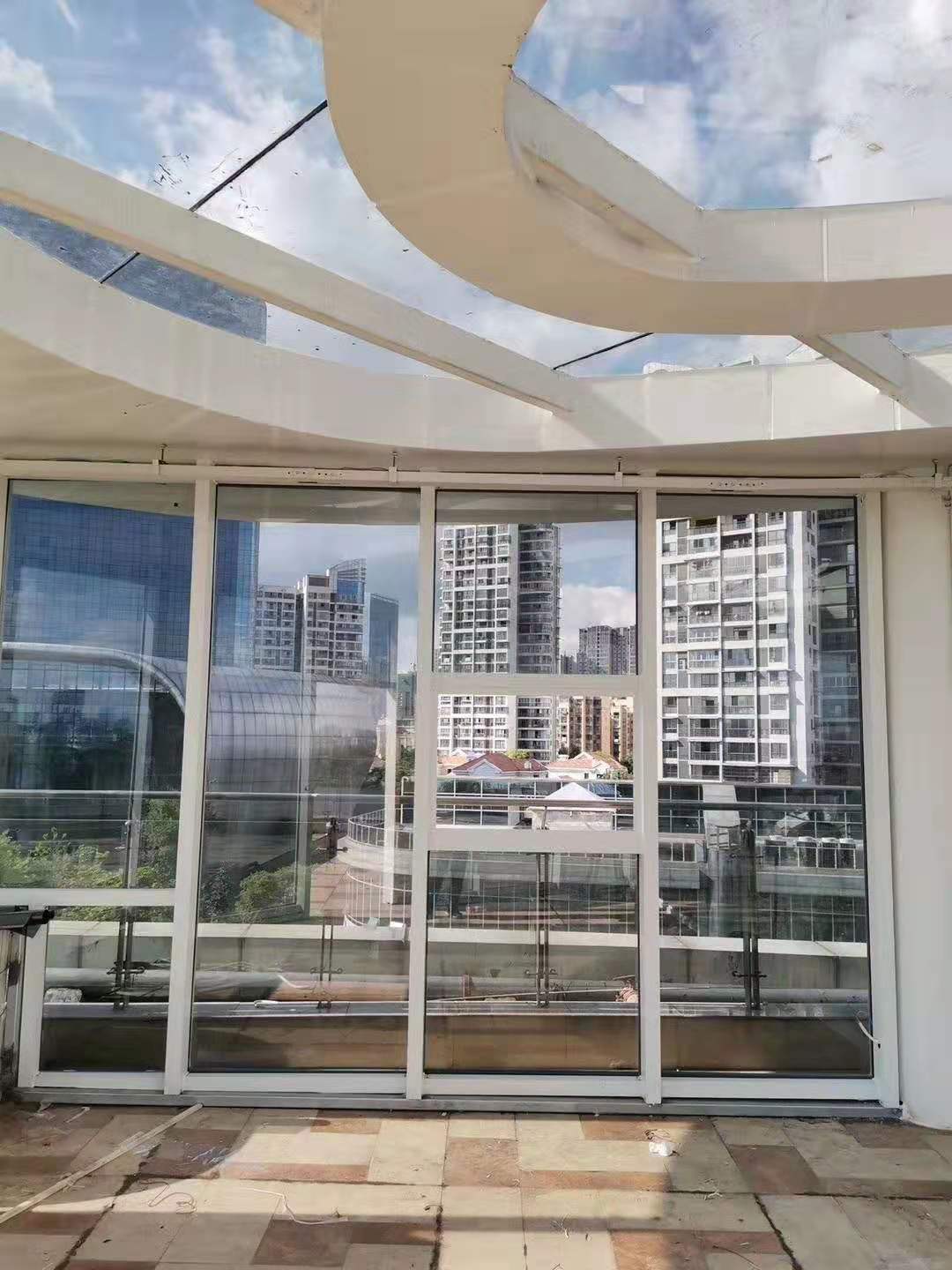 173044282.jpg