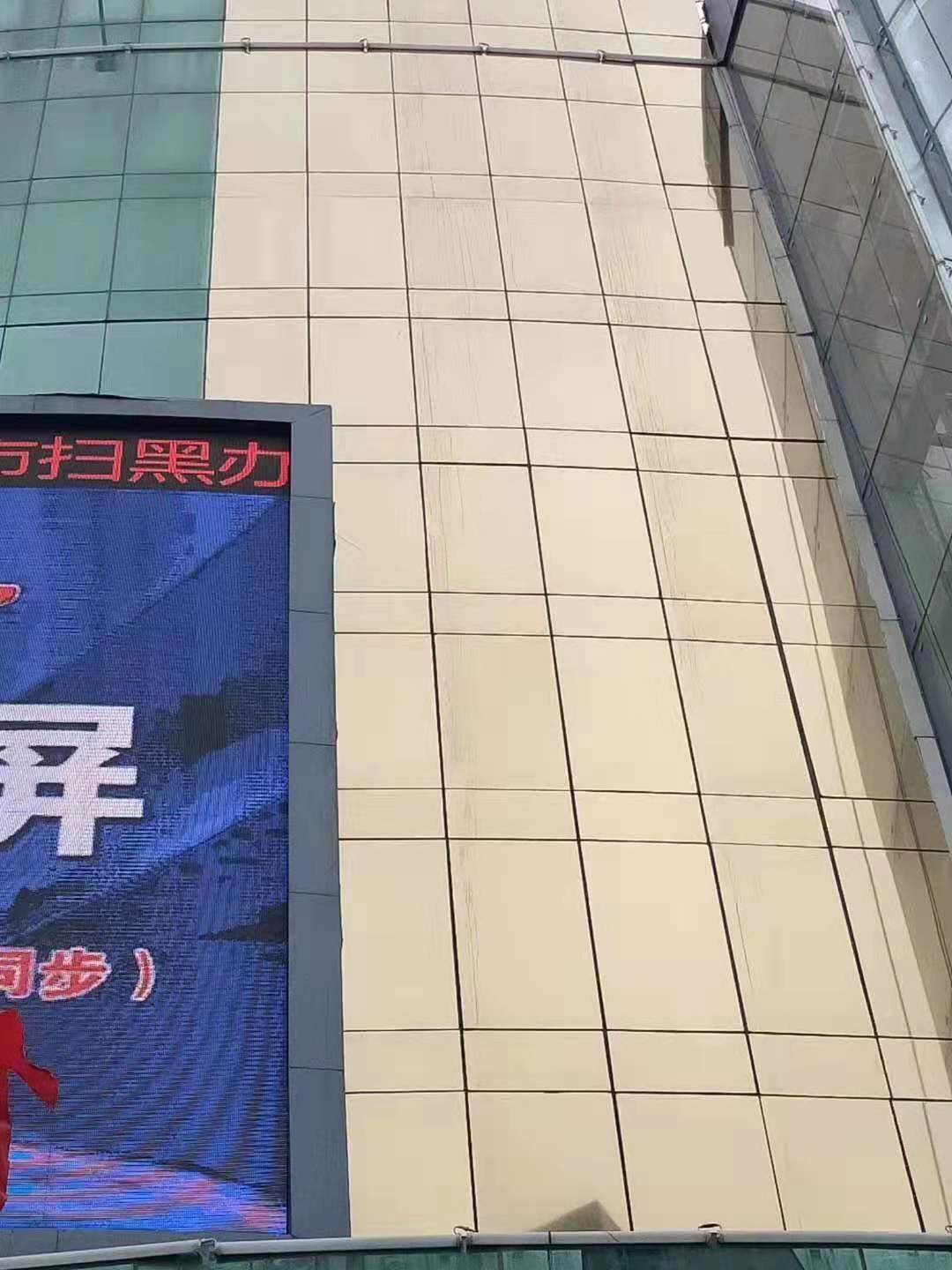 173327154.jpg