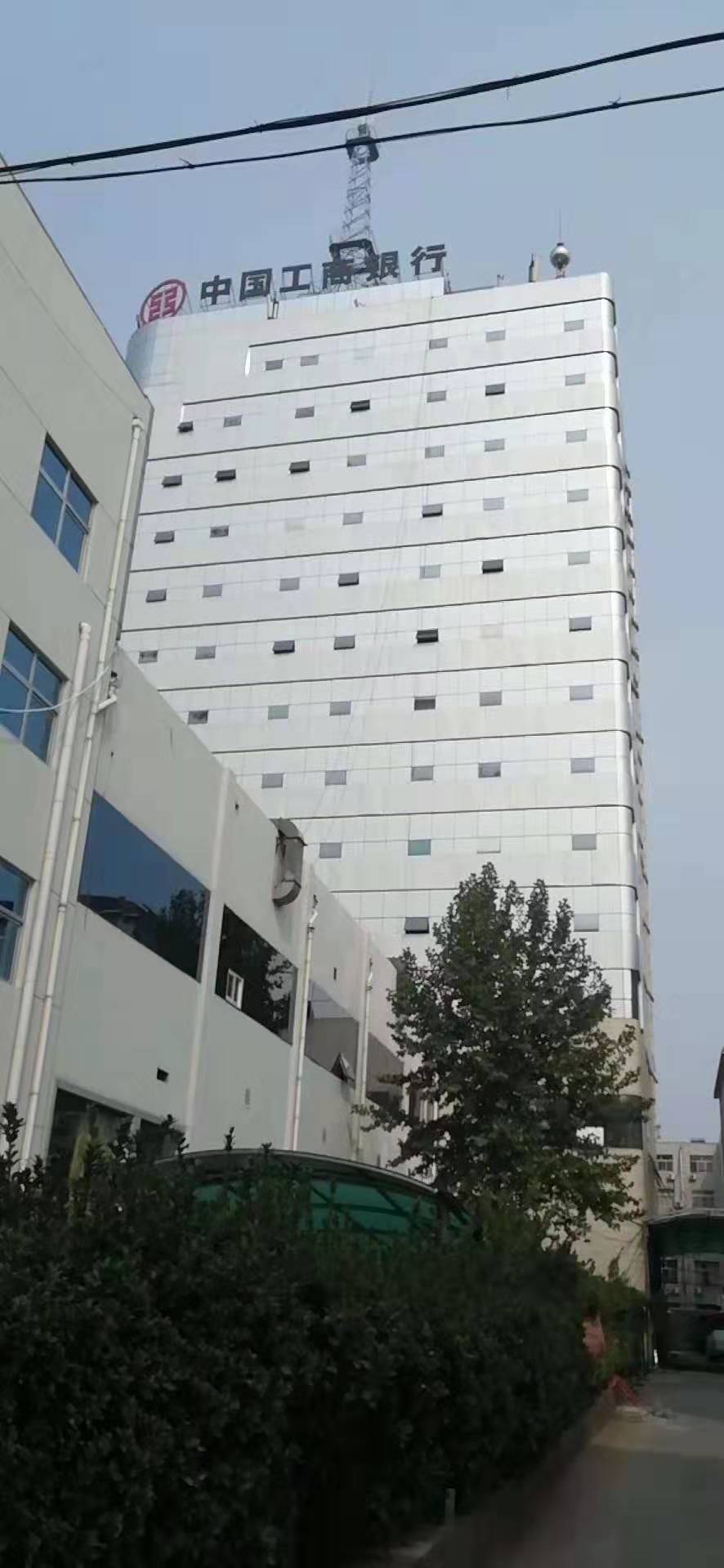 174046246.jpg